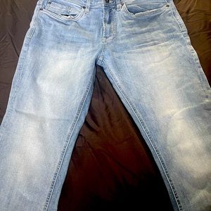 Men’s light wash jeans with flex. Very comfortable!